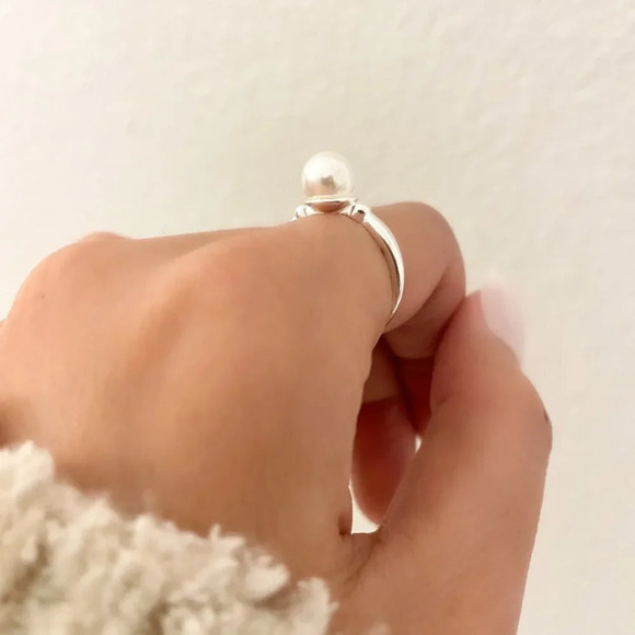 925 Sterling Silver Pearl Ring Minimalist Dainty Ring Pearl Accent Ring - Picture 9 of 9